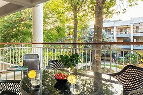 Royal Park Apt Resort by Sea N Rent