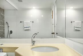 Royal Park Apt Resort by Sea N Rent