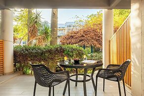 Royal Park Apt Resort by Sea N Rent