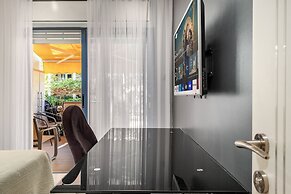 Royal Park Apt Resort by Sea N Rent