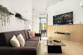 Royal Park Apt Resort by Sea N Rent