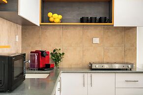 Royal Park Apt Resort by Sea N Rent