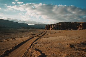 Royal Park Apt Resort by Sea N Rent