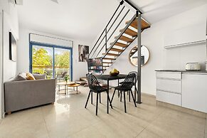 Royal Park Apt Resort by Sea N Rent