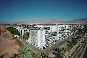 Royal Park Apt Resort by Sea N Rent