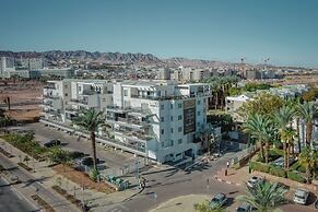 Royal Park Apt Resort by Sea N Rent