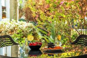 Royal Park Apt Resort by Sea N Rent