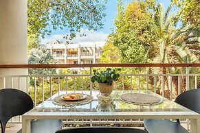 Royal Park Apt Resort by Sea N Rent