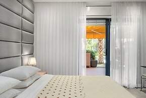 Royal Park Apt Resort by Sea N Rent