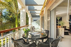 Royal Park Apt Resort by Sea N Rent