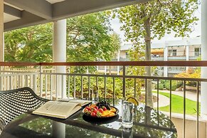 Royal Park Apt Resort by Sea N Rent