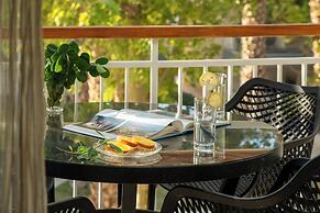 Royal Park Apt Resort by Sea N Rent