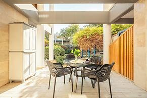 Royal Park Apt Resort by Sea N Rent