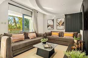 Royal Park Apt Resort by Sea N Rent