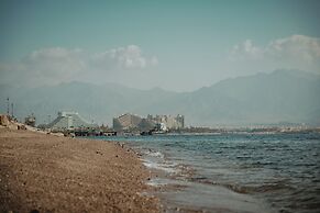 Royal Park Apt Resort by Sea N Rent