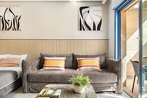 Royal Park Apt Resort by Sea N Rent