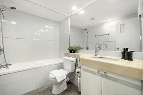 Royal Park Apt Resort by Sea N Rent