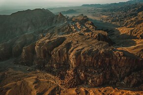 Royal Park Apt Resort by Sea N Rent