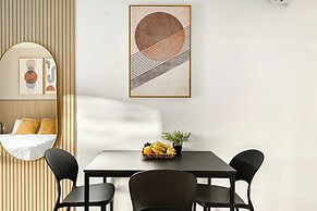 Royal Park Apt Resort by Sea N Rent