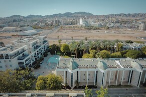 Royal Park Apt Resort by Sea N Rent