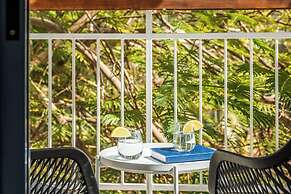 Royal Park Apt Resort by Sea N Rent