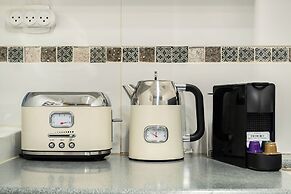 Royal Park Apt Resort by Sea N Rent