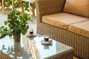 Royal Park Apt Resort by Sea N Rent