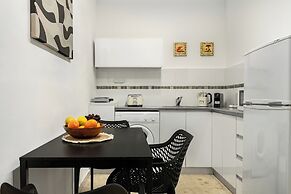 Royal Park Apt Resort by Sea N Rent