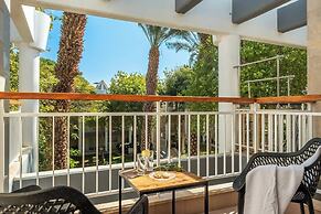 Royal Park Apt Resort by Sea N Rent