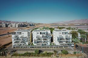 Royal Park Apt Resort by Sea N Rent