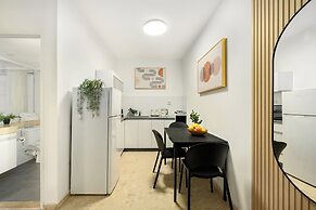 Royal Park Apt Resort by Sea N Rent