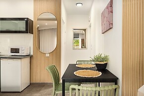 Royal Park Apt Resort by Sea N Rent