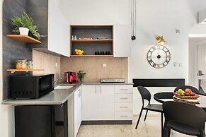 Royal Park Apt Resort by Sea N Rent