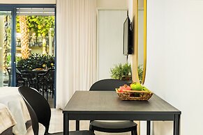 Royal Park Apt Resort by Sea N Rent