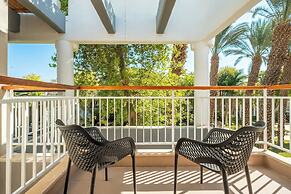 Royal Park Apt Resort by Sea N Rent