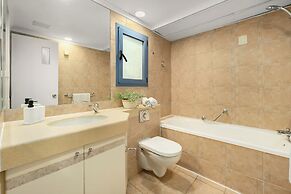 Royal Park Apt Resort by Sea N Rent