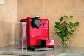 Royal Park Apt Resort by Sea N Rent