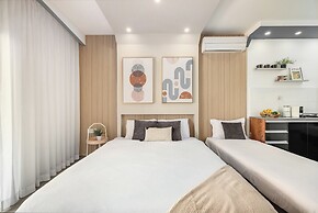 Royal Park Apt Resort by Sea N Rent