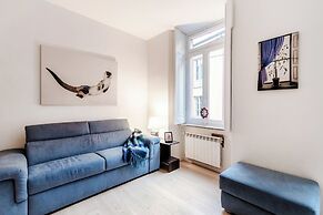 Pleasant Family Apt next to Lake Como