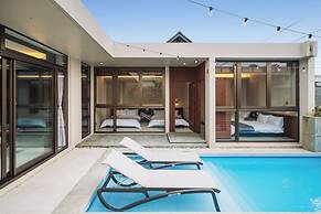 Reflexion Villas GLANZ