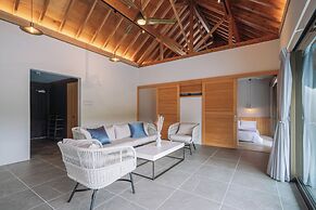 Reflexion Villas GLANZ