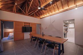 Reflexion Villas GLANZ