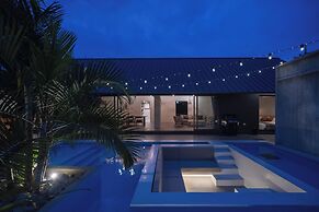 Reflexion Villas GLANZ