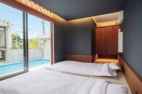 Reflexion Villas GLANZ