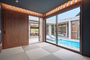 Reflexion Villas GLANZ