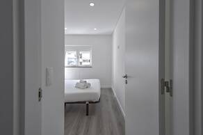 Olivais Modern by Homing