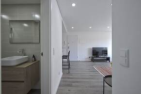 Olivais Modern by Homing