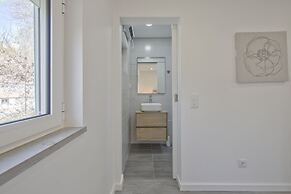 Olivais Modern by Homing