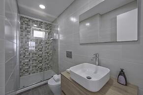 Olivais Modern by Homing