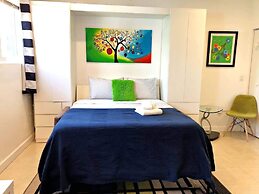 Studio in Las Olas Near FL Beach